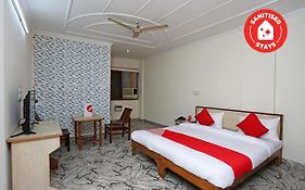 Oyo 14100 Hotel D Meridien